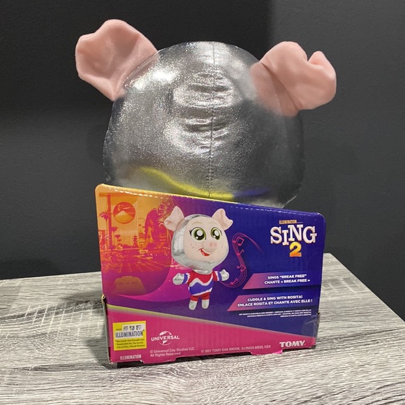 NEW: Sing 2: Rosita the Singer - Singing Plush Toy - Picture 3 of 9